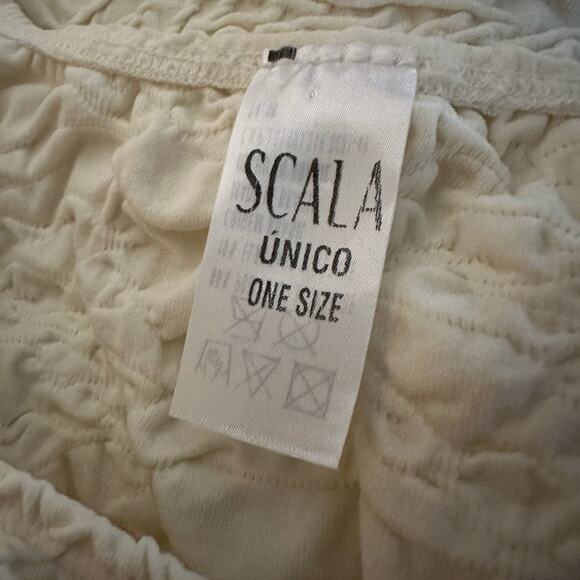 NEW Scala Seamless Shapewear 1/2 Sleeve Top - Picture 3 of 3